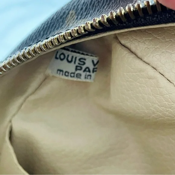 Louis Vuitton Monogram painted Crossbody Bag ✨ - Picture 12 of 16